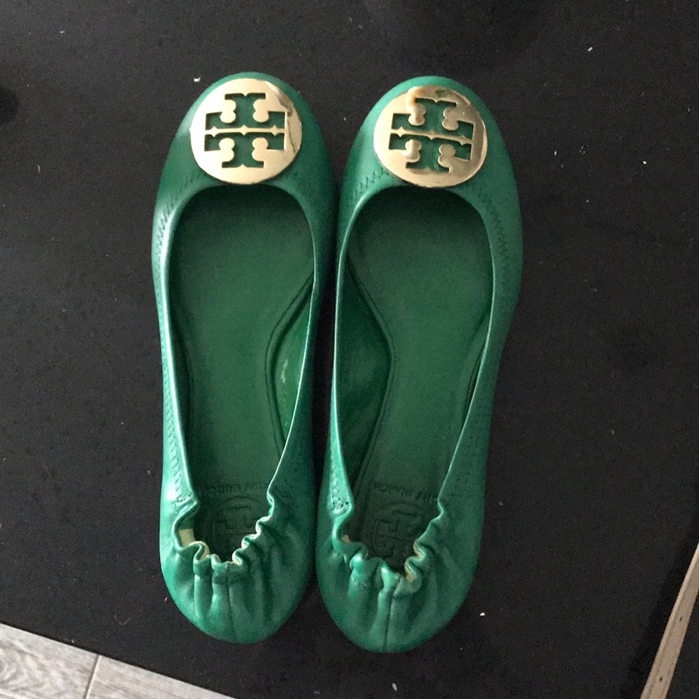 Tory Burch green flats!